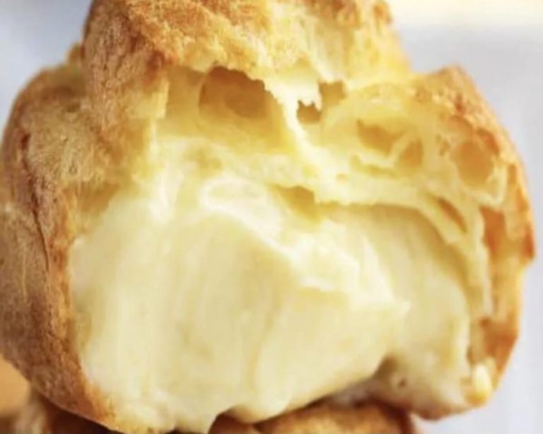 Choux Chantilly, Crème Pâtissière, Éclairs à la Crème Pâtissière, Profiteroles Chantilly, Choux à la Crème, Chantilly et Pâtisserie, Pâte à Choux, Chantilly Maison, Recette Crème Pâtissière, Choux à la Crème Fraîche, Chantilly Légère, Crème Pâtissière Classique, Choux à la Vanille, Pâtisserie Française, Garniture Chantilly, Choux à la Fraise, Crème Pâtissière Vanille, Chantilly Sucrée, Dessert Français, Choux Fourrés, Crème Pâtissière Maison, Choux Chocolat, Chantilly Délicieuse, Recette Pâte à Choux, Choux à la Crème au Café
