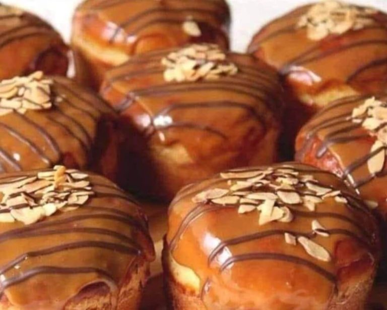 Brioche au Caramel, Caramel-filled Brioche, French Caramel Bread, Sweet Caramel Brioche, Homemade Caramel Brioche, Brioche Bread with Caramel, Flavored Caramel Brioche, Delicious Caramel Brioche, Caramel-Infused Brioche, French Pastry with Caramel, Brioche Roll and Caramel, Gourmet Caramel Brioche, Soft Caramel Brioche, Traditional Caramel Brioche, Caramel Swirl Brioche, Indulgent Caramel Bread, Caramel Twist Brioche, Caramel-Flavored Breakfast, Heavenly Caramel Brioche, Caramelized Brioche Delight, Sweet French Bread with Caramel, Irresistible Caramel-Filled Pastry, Brioche à la Caramel, Caramel Breakfast Treat, French Brioche with Sweet Caramel