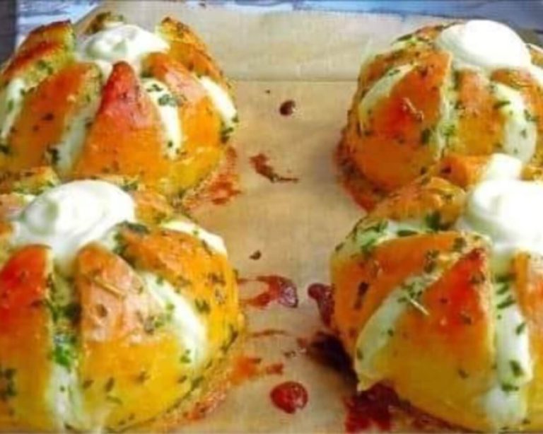 Pain à l'ail au fromage à la crème, Recette de pain à l'ail au fromage à la crème, Pain à l'ail crémeux, Pain à l'ail au fromage, Pain à l'ail français, Pain à l'ail maison, Pain à l'ail rapide, Pain à l'ail facile, Pain à l'ail moelleux, Pain à l'ail gratiné, Pain à l'ail délicieux, Pain à l'ail savoureux, Pain à l'ail croustillant, Pain à l'ail fondant, Pain à l'ail au four, Pain à l'ail doré, Pain à l'ail parfumé, Pain à l'ail onctueux, Pain à l'ail gourmand, Pain à l'ail italien, Pain à l'ail maison au fromage à la crème, Pain à l'ail au fromage frais, Pain à l'ail au fromage crémeux, Pain à l'ail au fromage à pâte molle, Pain à l'ail au fromage à tartiner