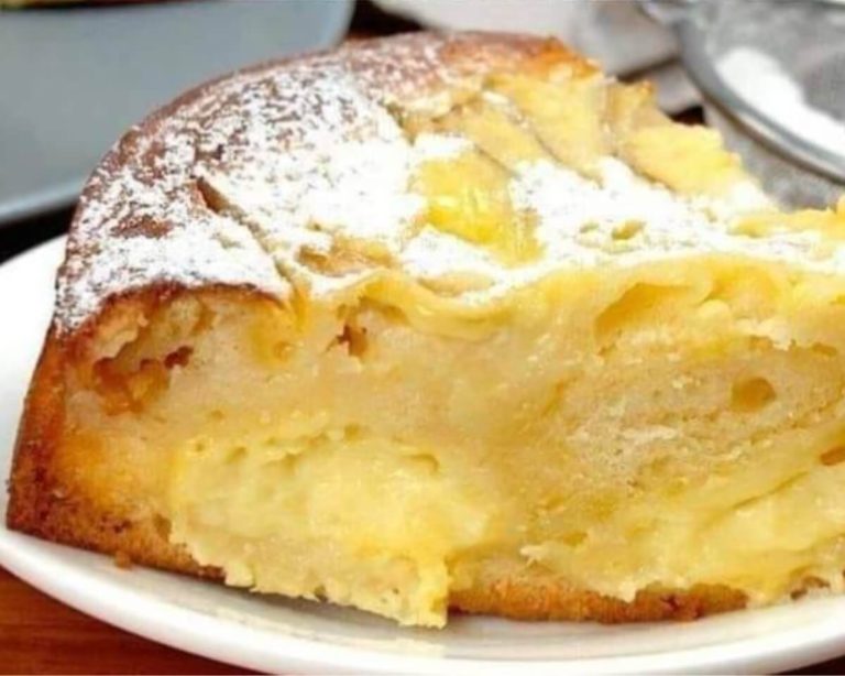 Gâteau aux Pommes à la Crème, Recette de Gâteau aux Pommes à la Crème, Gâteau aux Pommes à la Crème Français, Délicieux Gâteau aux Pommes à la Crème, Gâteau Crémeux aux Pommes, Gâteau aux Pommes avec Crème, Dessert Français aux Pommes et à la Crème, Facile Gâteau aux Pommes à la Crème, Tranche de Gâteau aux Pommes à la Crème, Tarte Crémeuse aux Pommes, Ingrédients du Gâteau aux Pommes à la Crème, Gâteau aux Pommes à la Crème Traditionnel, Tarte aux Pommes Crémeuse, Variations de Gâteau aux Pommes à la Crème, Présentation du Gâteau aux Pommes à la Crème, Saveurs du Gâteau aux Pommes à la Crème, Gâteau aux Pommes à la Crème Garni, Pâtisserie aux Pommes et à la Crème, Idées de Gâteau aux Pommes à la Crème Français, Gâteau aux Pommes à la Crème Maison, Gâteau aux Pommes à la Crème avec Garniture à la Crème, Classique Gâteau aux Pommes à la Crème, Goûts du Gâteau aux Pommes à la Crème Français, Gâteau aux Pommes à la Crème Facile, Gâteau aux Pommes à la Crème Crémeux