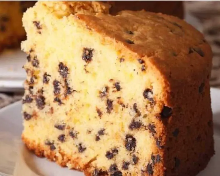 GÂTEAU À LA BANANE ET AUX PÉPITES DE CHOCOLAT